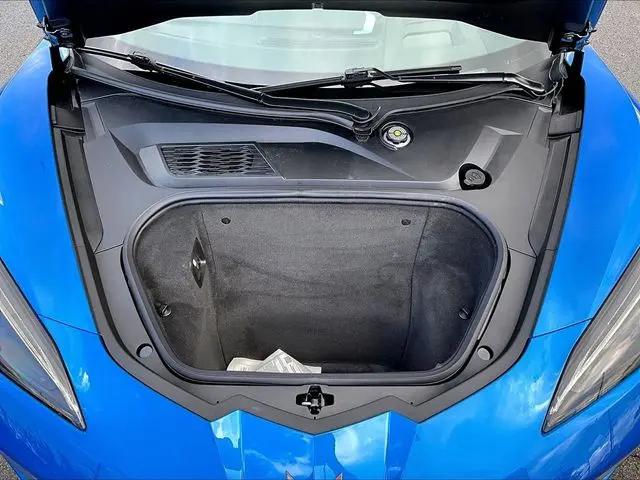 2025 Chevrolet Corvette Stingray RWD Convertible 2LT