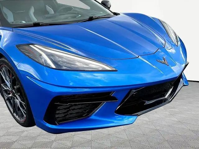 2025 Chevrolet Corvette Stingray RWD Convertible 2LT
