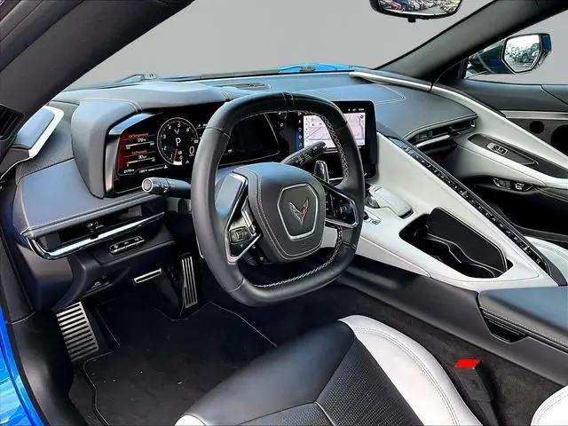 2025 Chevrolet Corvette Stingray RWD Convertible 2LT