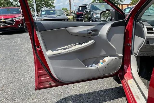 2011 Toyota Corolla LE