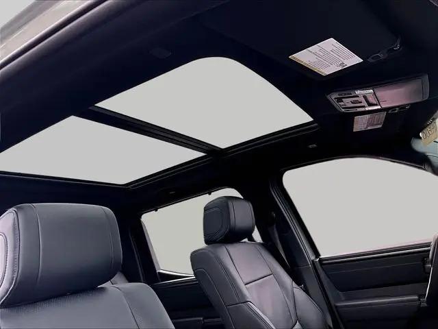 2026 Toyota Tundra Platinum CrewMax 5.5' Bed