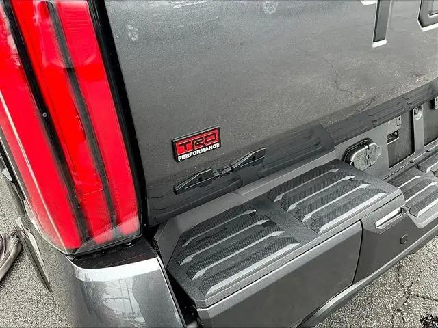 2026 Toyota Tundra Platinum CrewMax 5.5' Bed