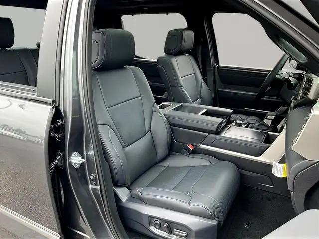 2026 Toyota Tundra Platinum CrewMax 5.5' Bed