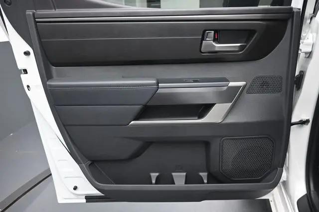2026 Toyota Tundra SR5 CrewMax 5.5' Bed