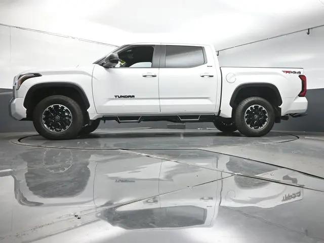 2026 Toyota Tundra SR5 CrewMax 5.5' Bed