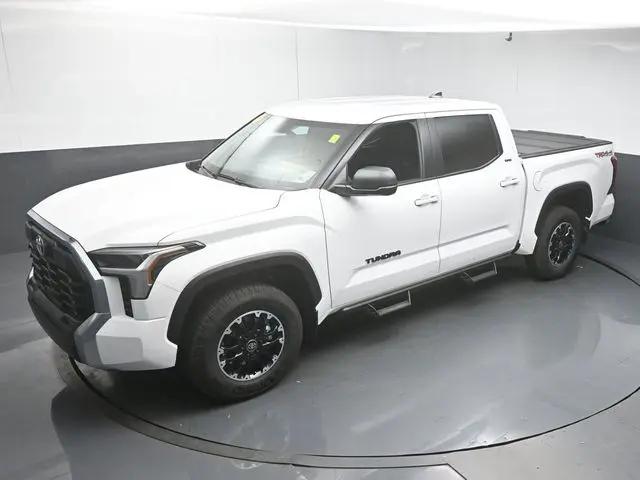 2026 Toyota Tundra SR5 CrewMax 5.5' Bed