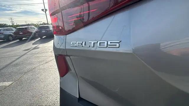 2023 Kia Seltos EX