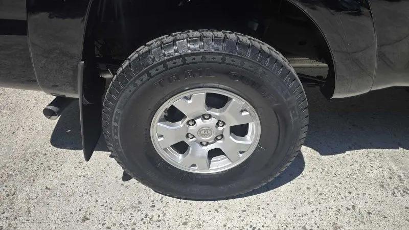2011 Toyota Tacoma Base V6