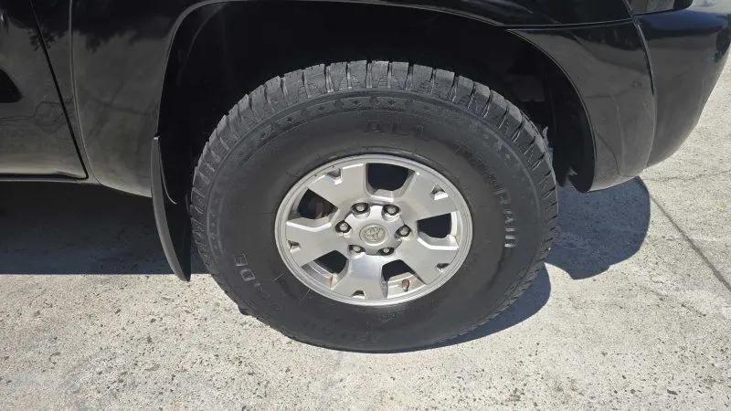 2011 Toyota Tacoma Base V6