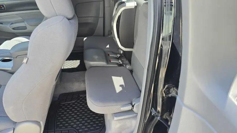 2011 Toyota Tacoma Base V6