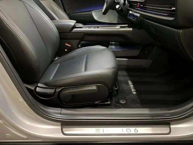 2025 Hyundai IONIQ 6 SEL