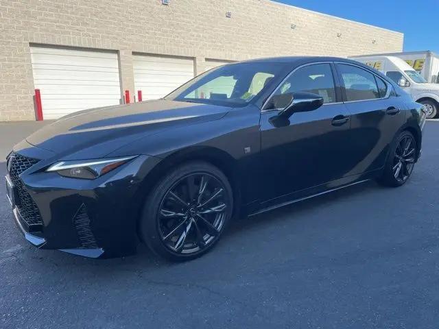 2025 Lexus IS 300 F SPORT Design
