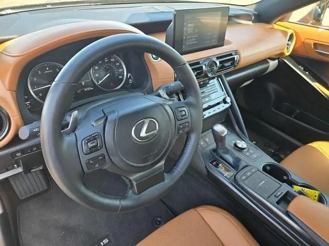 2025 Lexus IS 300 F SPORT Design