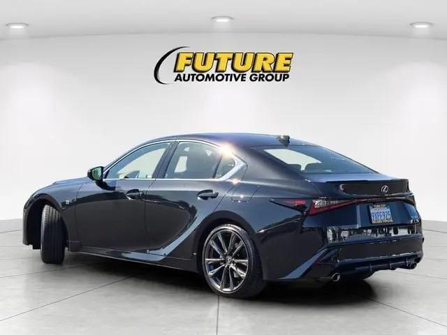 2025 Lexus IS 300 F SPORT Design