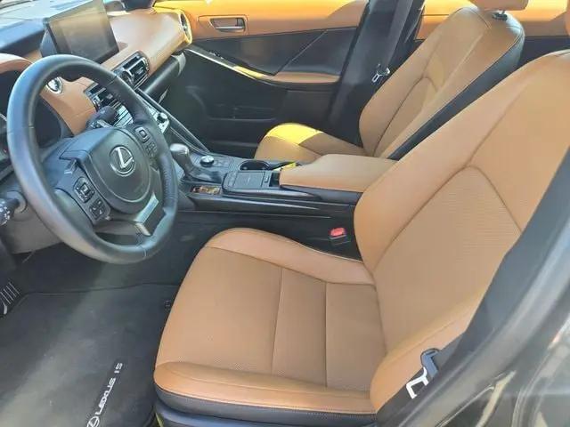 2025 Lexus IS 300 F SPORT Design