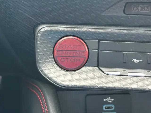2024 Ford Mustang GT Premium Fastback