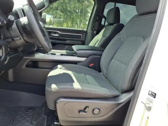 2025 Ram 1500 Lone Star Crew Cab 4x4 5'7" Box