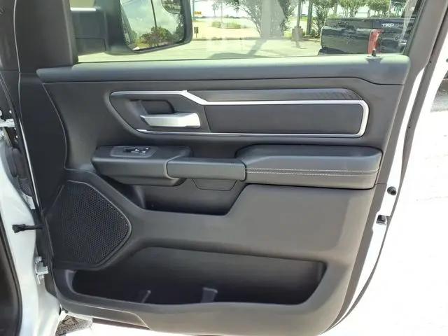 2025 Ram 1500 Lone Star Crew Cab 4x4 5'7" Box