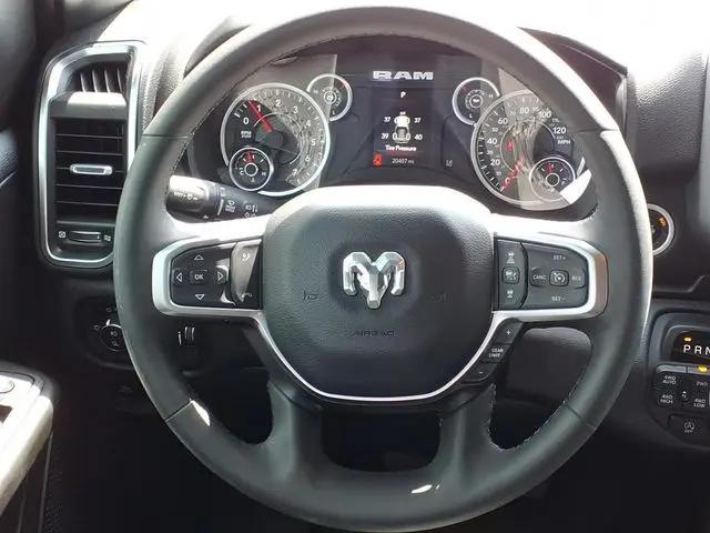 2025 Ram 1500 Lone Star Crew Cab 4x4 5'7" Box