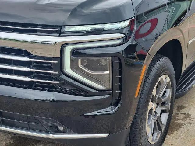 2026 Chevrolet Suburban LT, RWD