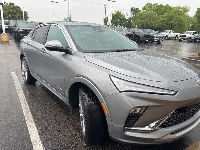 2024 Buick NV Avenir FWD