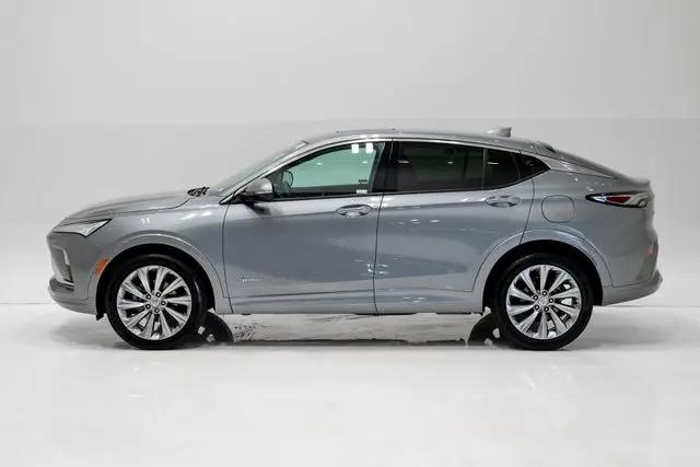 2024 Buick NV Avenir FWD