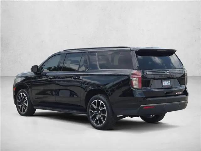 2022 Chevrolet Suburban 2WD RST