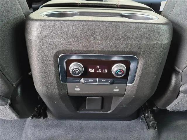 2022 Chevrolet Suburban 2WD RST
