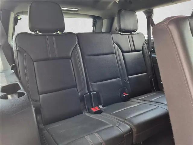 2022 Chevrolet Suburban 2WD RST