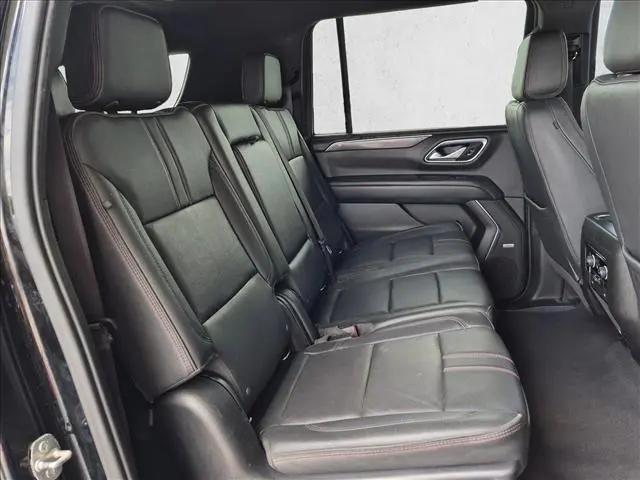 2022 Chevrolet Suburban 2WD RST