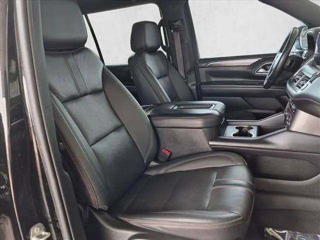 2022 Chevrolet Suburban 2WD RST