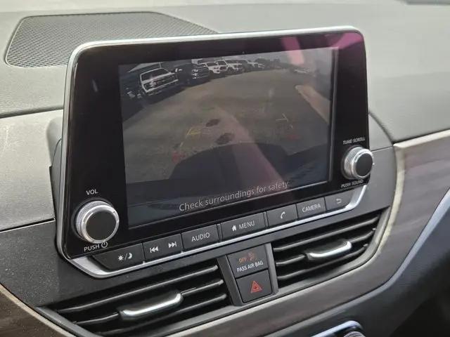 2024 Nissan Altima SV FWD