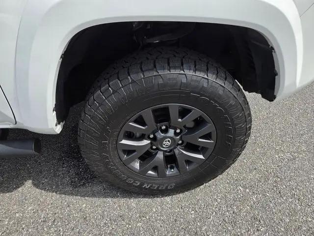 2021 Toyota Tacoma SR5 V6