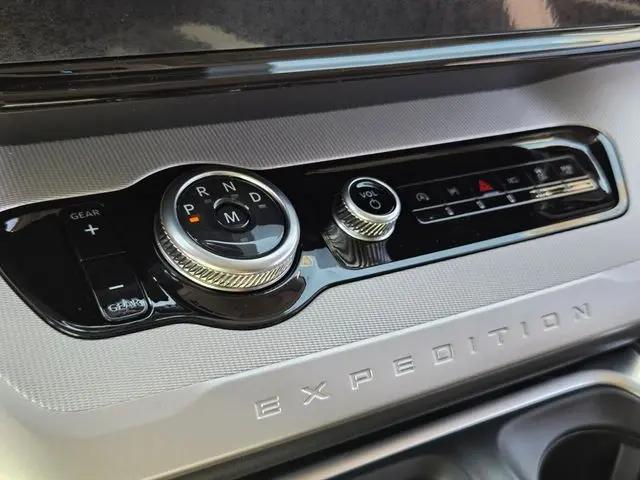 2026 Ford Expedition Max Active MAX