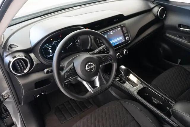 2023 Nissan Kicks SV Xtronic CVT