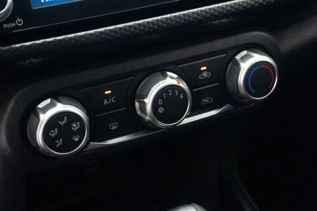 2023 Nissan Kicks SV Xtronic CVT
