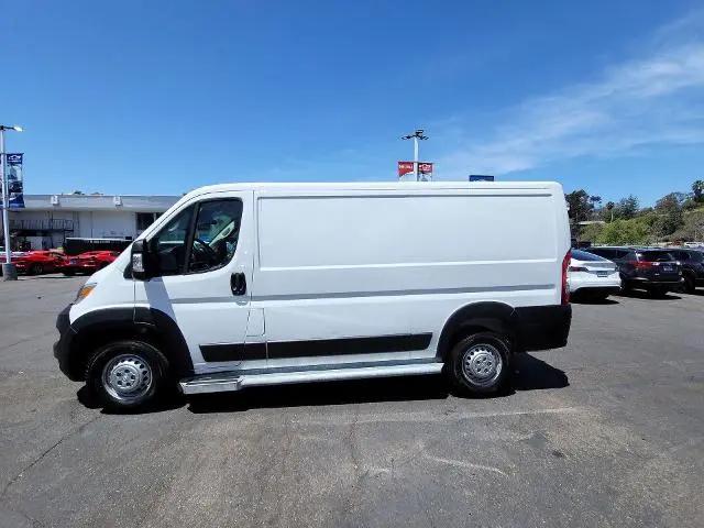 2025 Ram ProMaster 2500 Cargo Van Tradesman Low Roof 136" WB w/Pass Seat