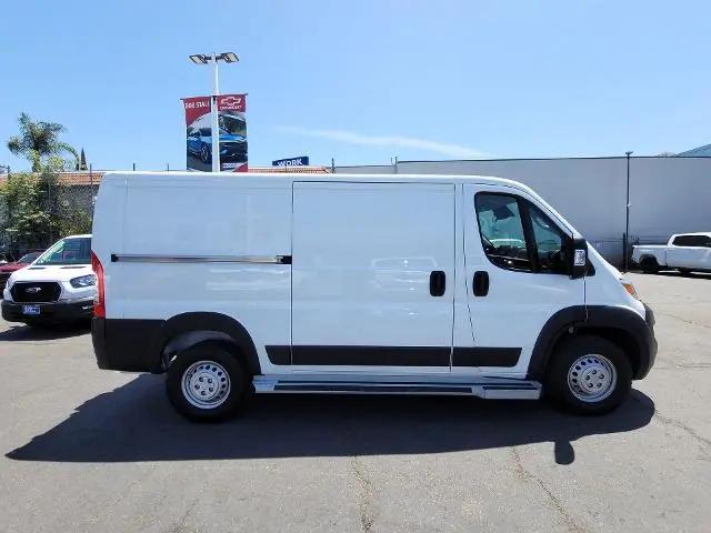 2025 Ram ProMaster 2500 Cargo Van Tradesman Low Roof 136" WB w/Pass Seat