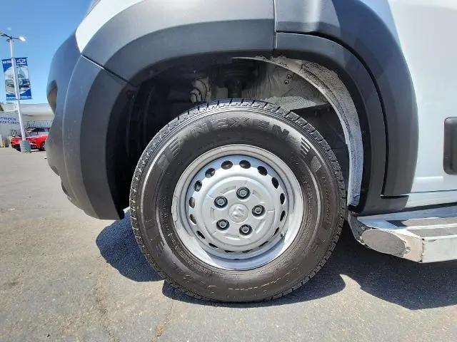 2025 Ram ProMaster 2500 Cargo Van Tradesman Low Roof 136" WB w/Pass Seat