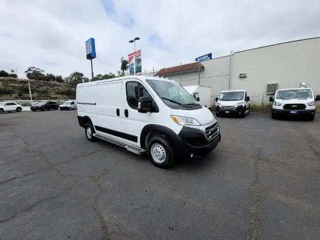 2025 Ram ProMaster 2500 Cargo Van Tradesman Low Roof 136" WB w/Pass Seat