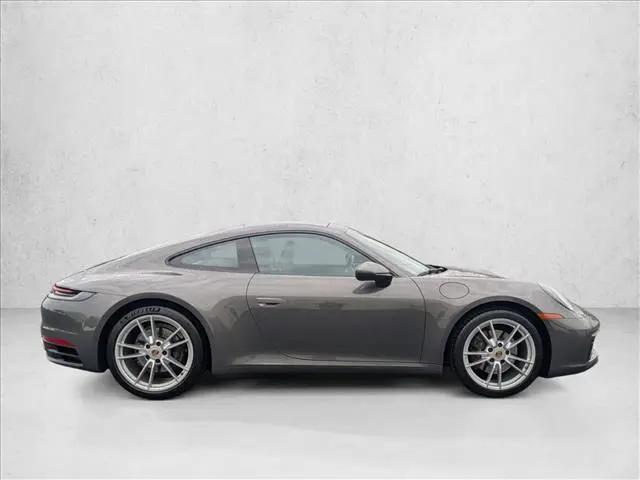 2020 Porsche 911 Carrera