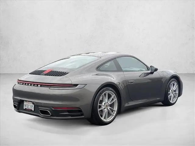 2020 Porsche 911 Carrera