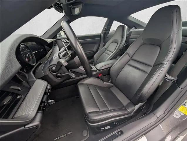 2020 Porsche 911 Carrera