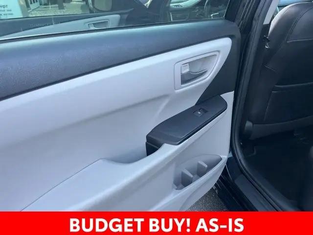 2016 Toyota Camry SE