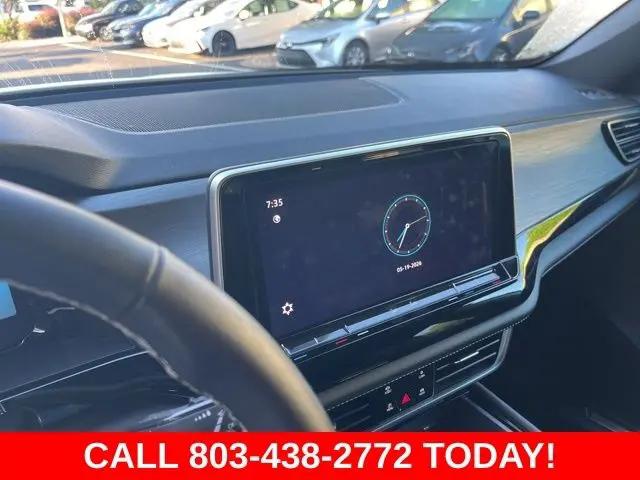 2024 Volkswagen Atlas Cross Sport 2.0T SE w/Technology