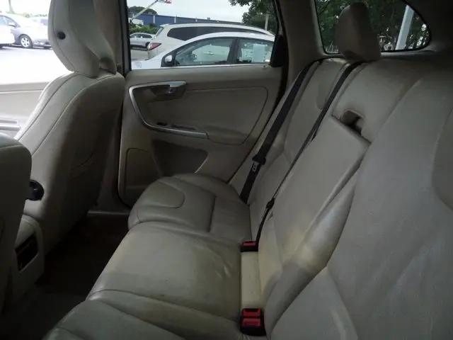 2010 Volvo XC60 T6