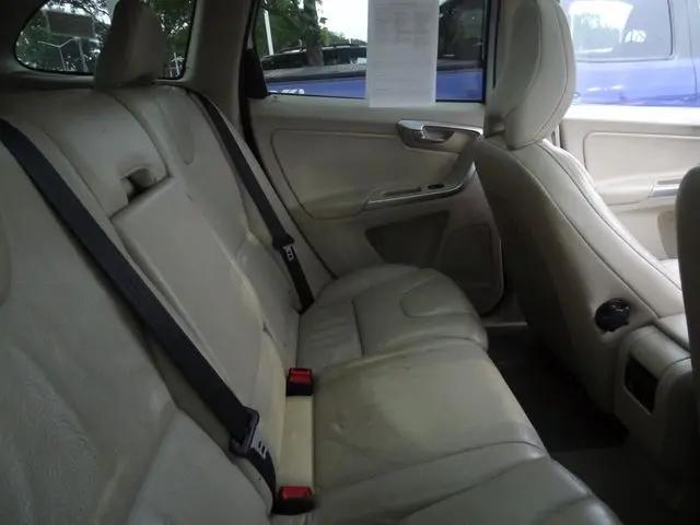 2010 Volvo XC60 T6