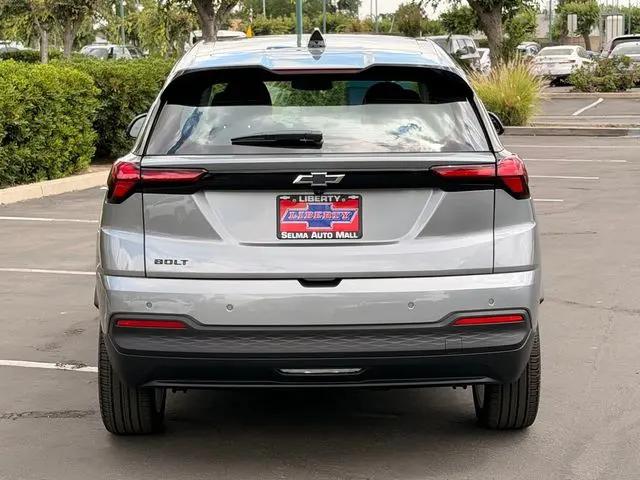 2027 Chevrolet Bolt LT FWD