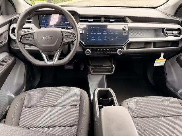 2027 Chevrolet Bolt LT FWD