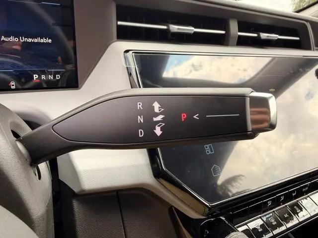 2027 Chevrolet Bolt LT FWD